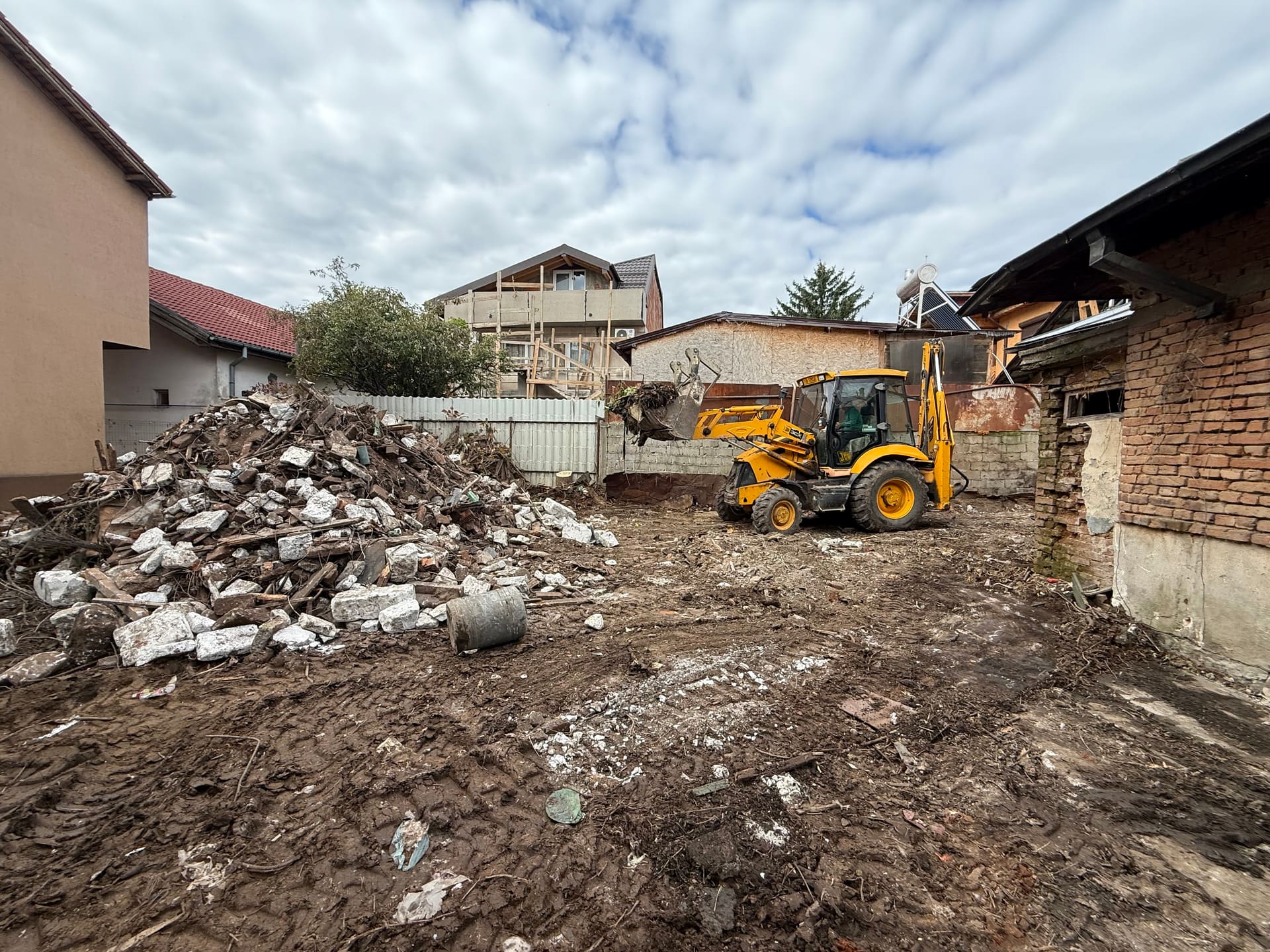 demolare băi - demolări interioare sigure
